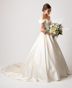 リサ アンド ジュリアーニ ウェディングドレス メーガン